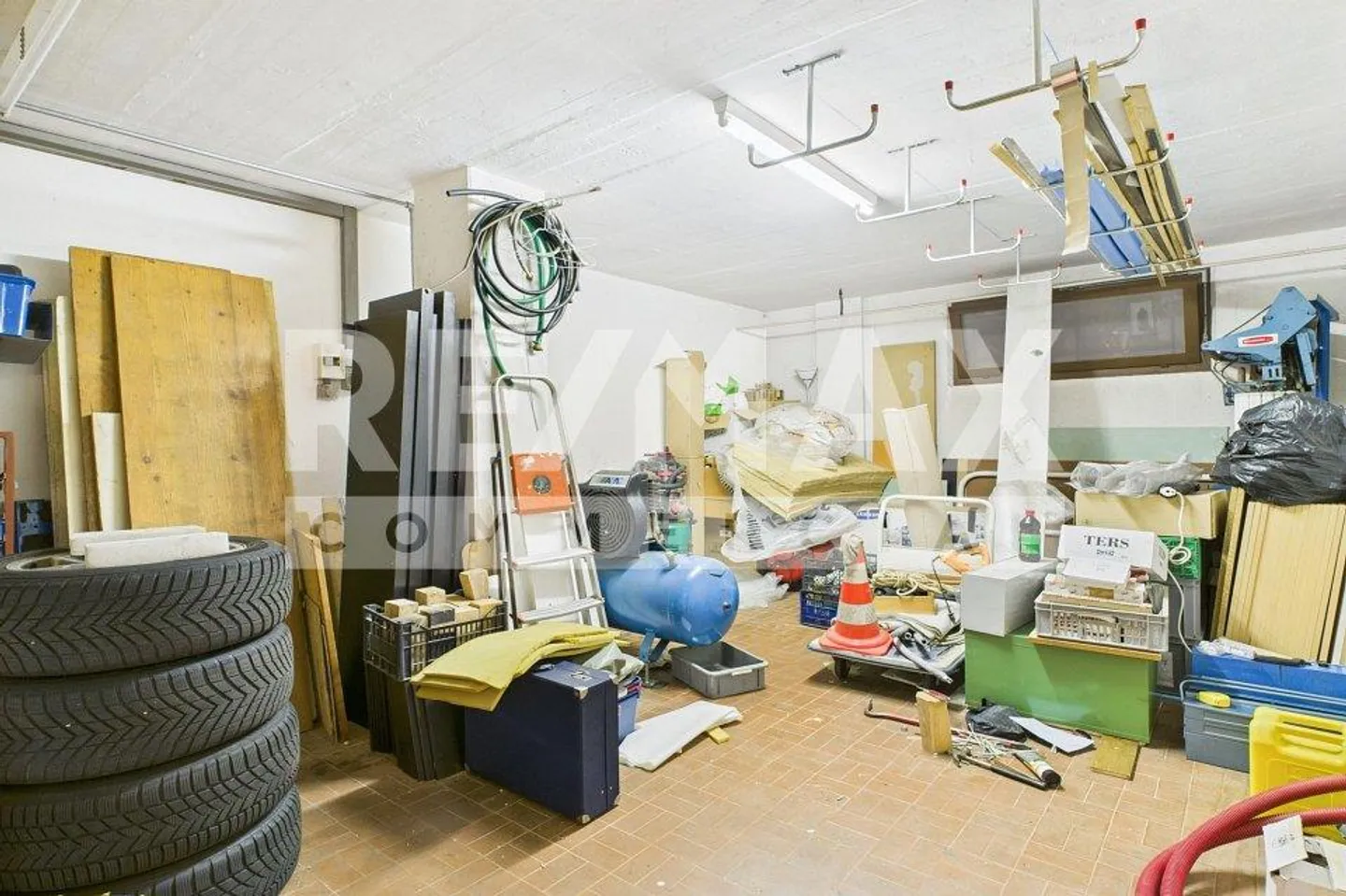 Lugano-Cassarate – Commercial space with great visibility for sale - Photo 12 of 12