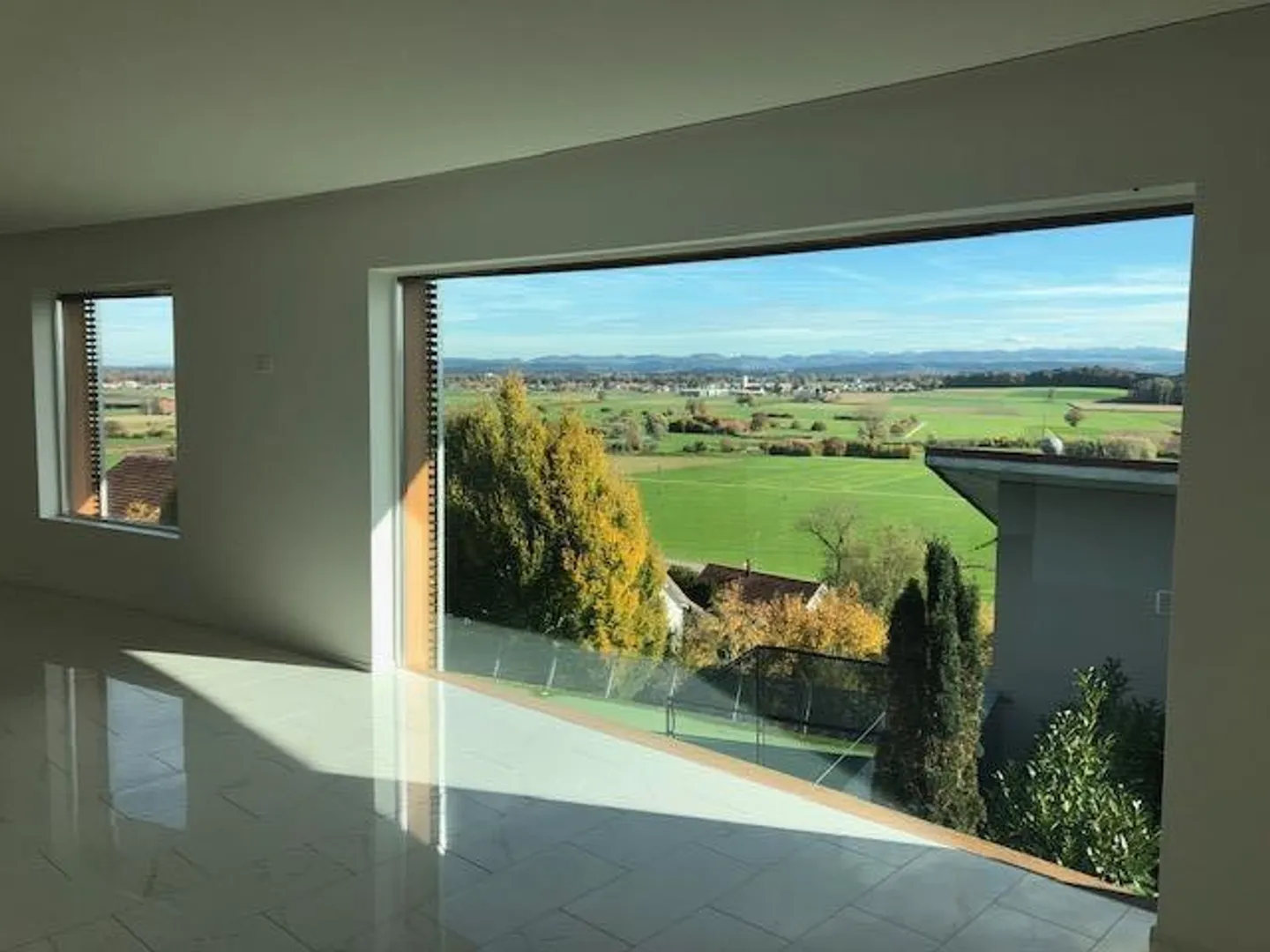 Aussergewöhnliche 3.5 Zimmer Duplex-Attika-Wohnung / 183m2 - Foto 2 von 24