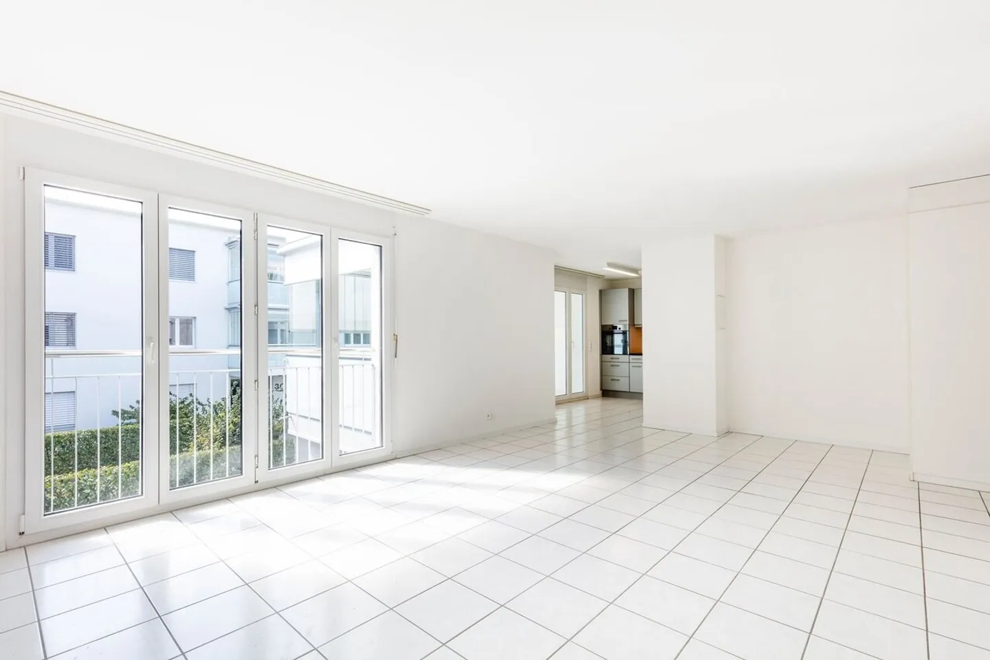 Geräumige Wohnung mit Balkon - Foto 3 von 7