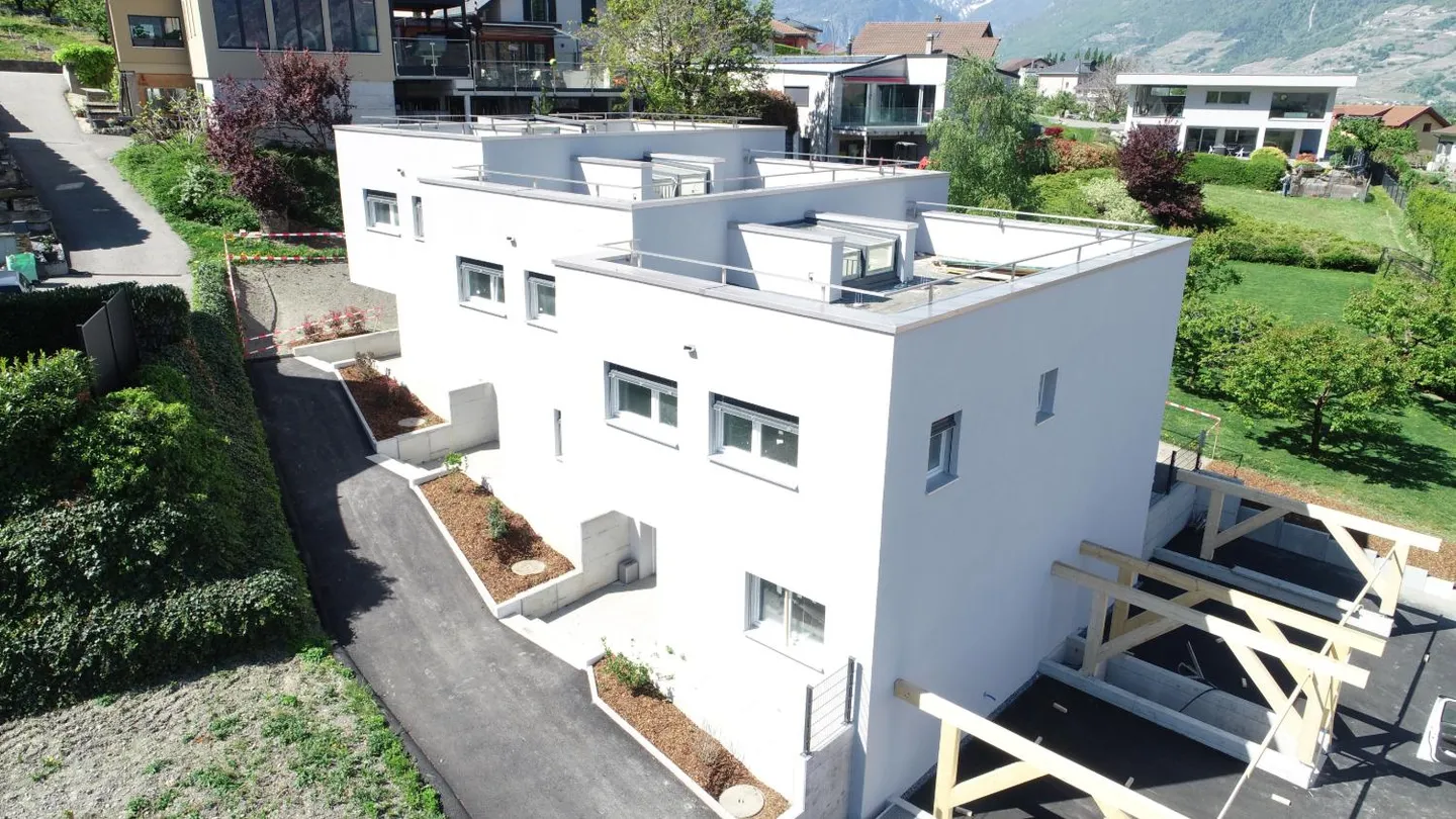 House with terrace 4.5 rooms - Photo 2 of 12