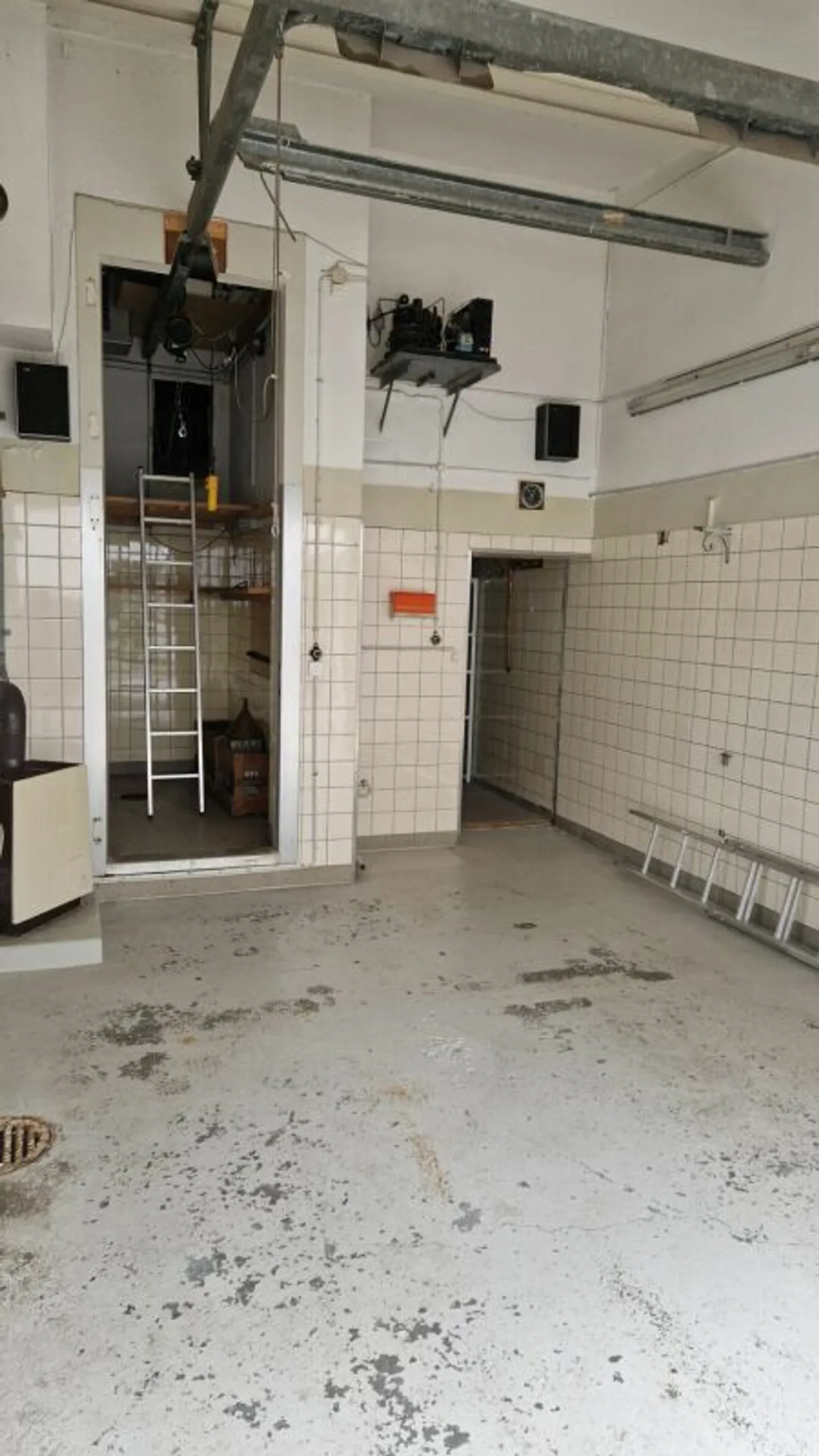 Vielseitiger Gewerberaum - Foto 2 von 2