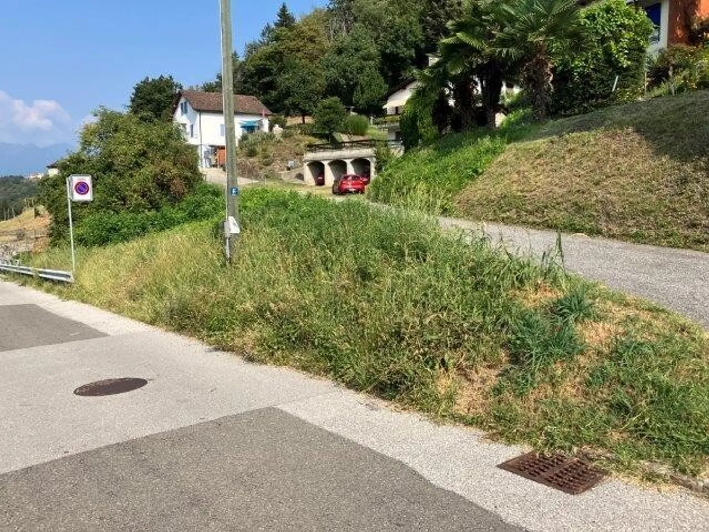 Sonniges Baugrundstück in Monteggio - Foto 2 von 8