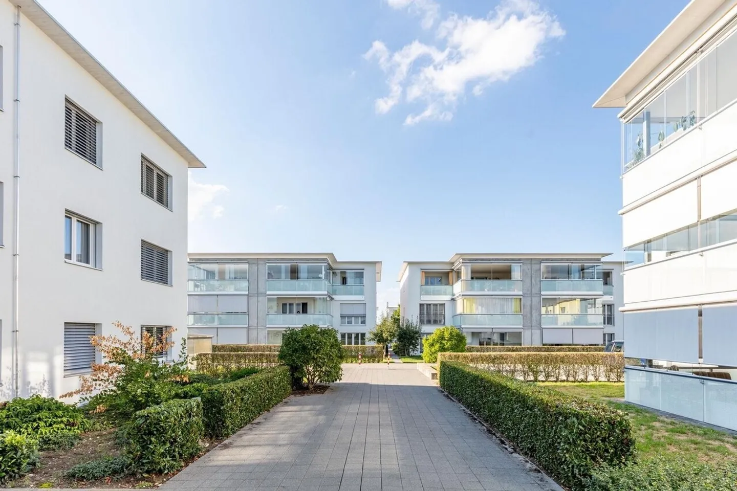 Geräumige Wohnung mit Balkon - Foto 1 von 7