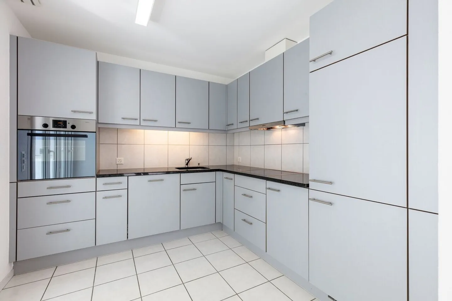 Geräumige Wohnung mit Balkon - Foto 2 von 7