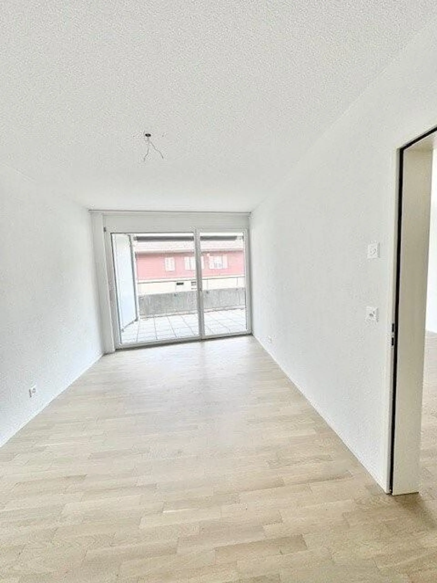 Your new home: Modern apartment in a quiet yet central location - Photo 5 of 8