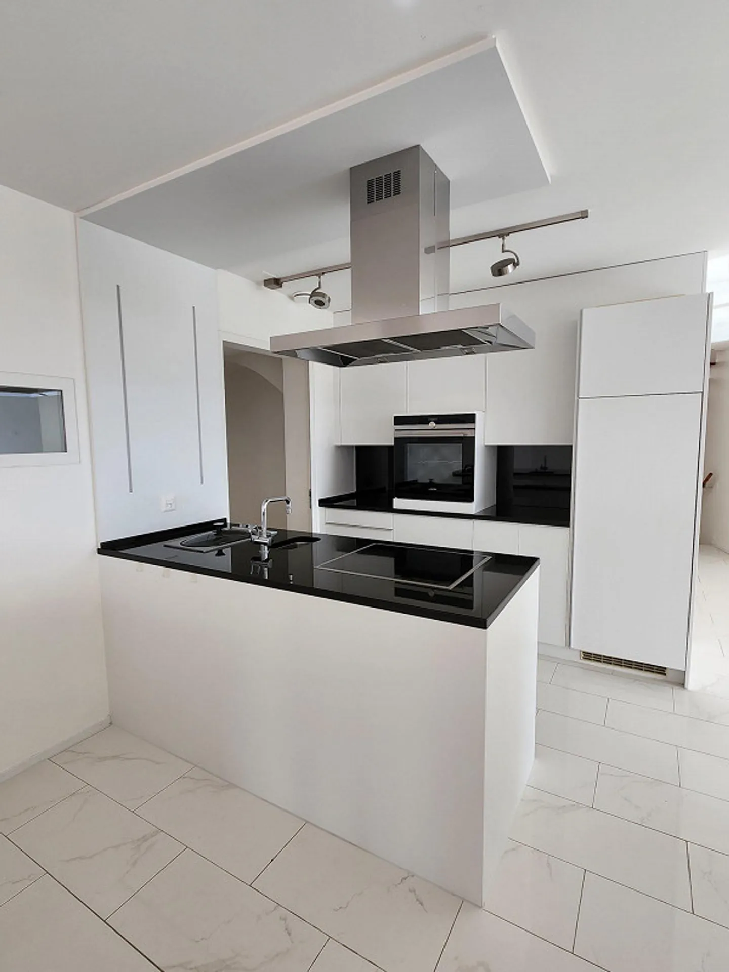 Aussergewöhnliche 3.5 Zimmer Duplex-Attika-Wohnung / 183m2 - Foto 8 von 24