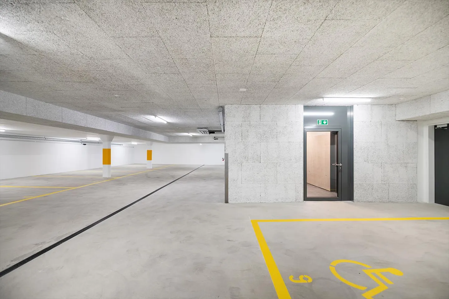 Posto auto in affitto a Zurigo Oerlikon - Foto 4 di 5