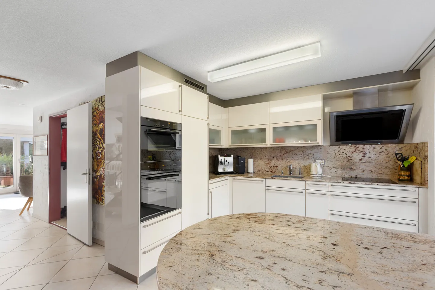 Vivere sul Reno: Incantevole casa di 5,5 stanze con diverse aree di sosta - Foto 2 di 15