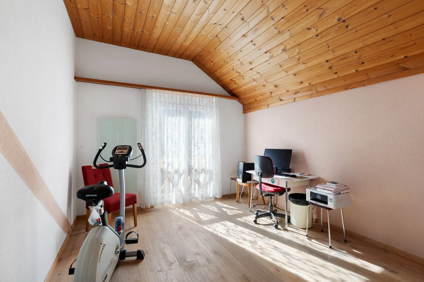 Vivere sul Reno: Incantevole casa di 5,5 stanze con diverse aree di sosta - Foto 8 di 15