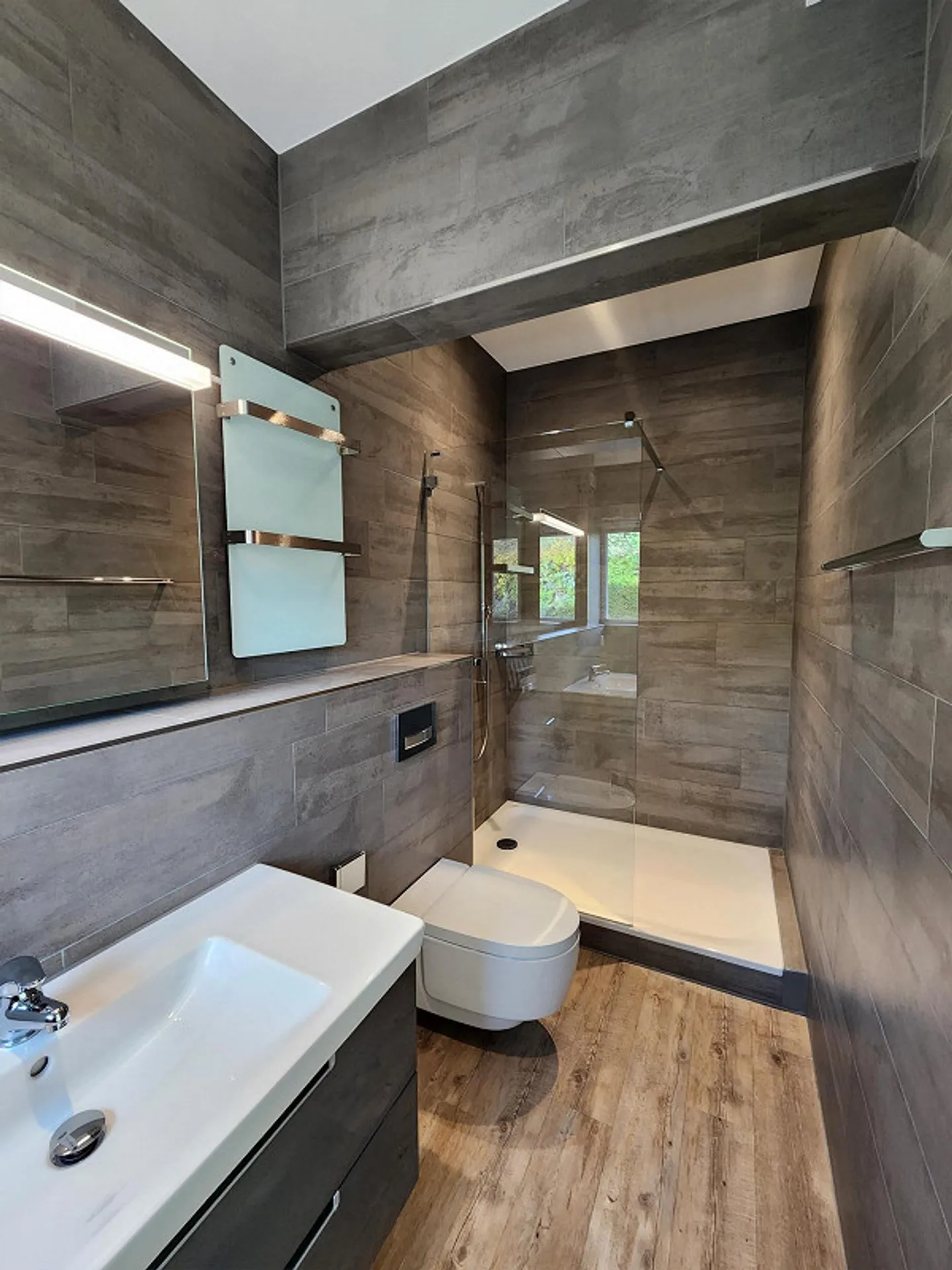 Aussergewöhnliche 3.5 Zimmer Duplex-Attika-Wohnung / 183m2 - Foto 11 von 24