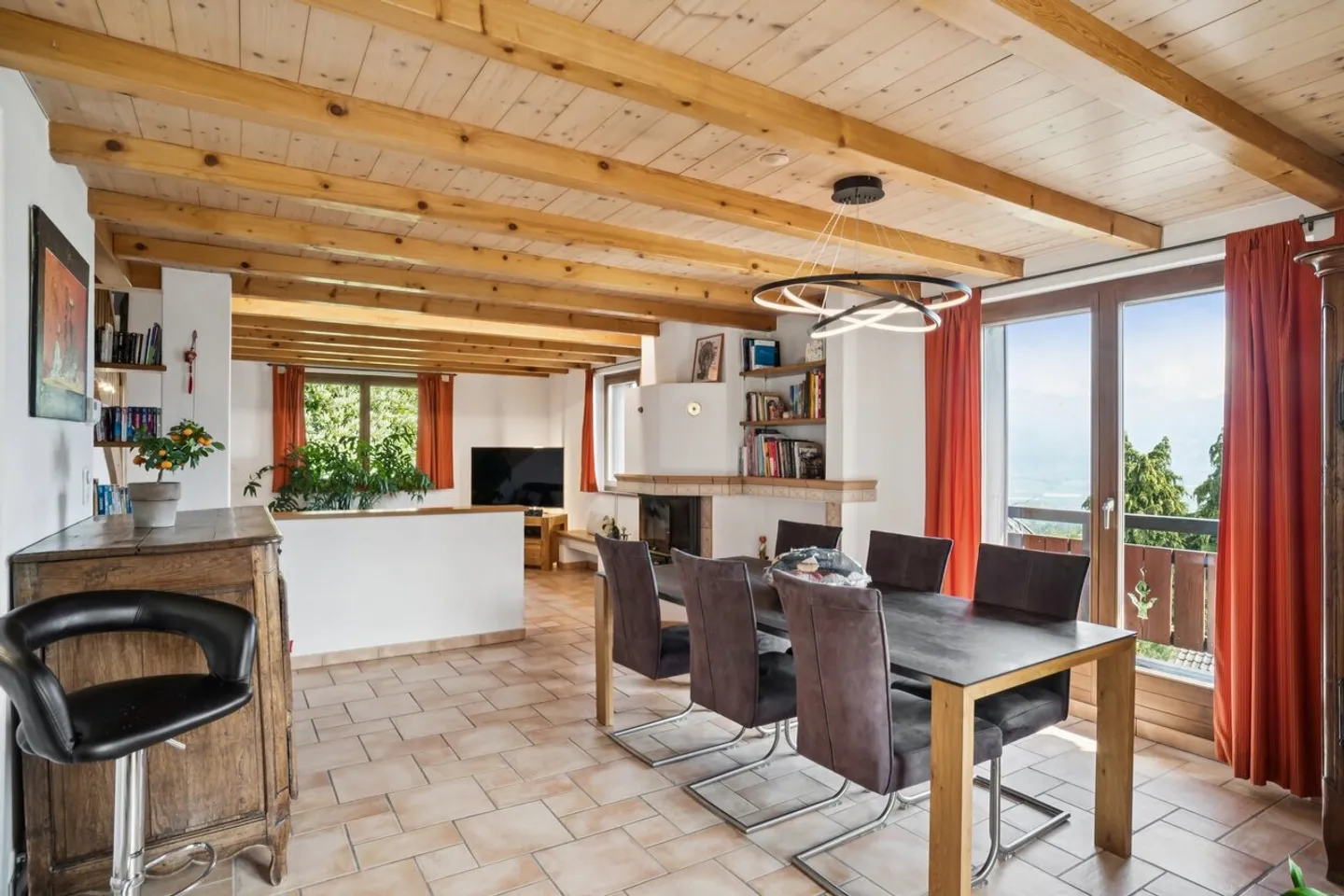 Chalet familial dans un cadre paisible - Photo 4 sur 13