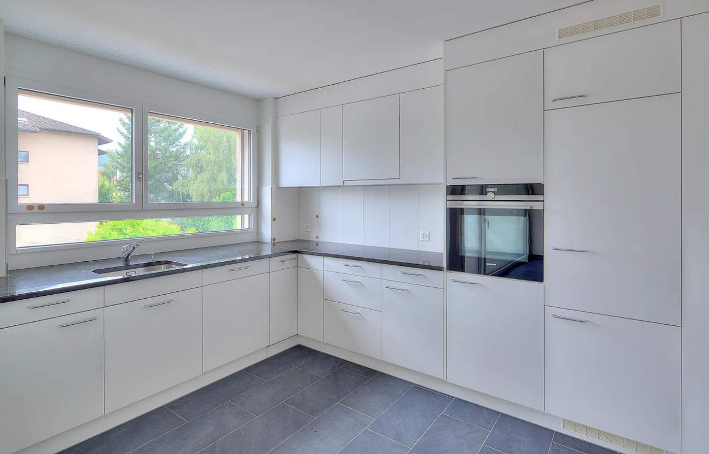 Welcome to your new home! - Photo 4 of 9