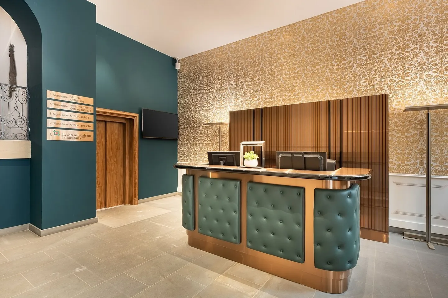 All-inclusive access to professional office spaces for 2 at Signature Rhon - Photo 3 of 10