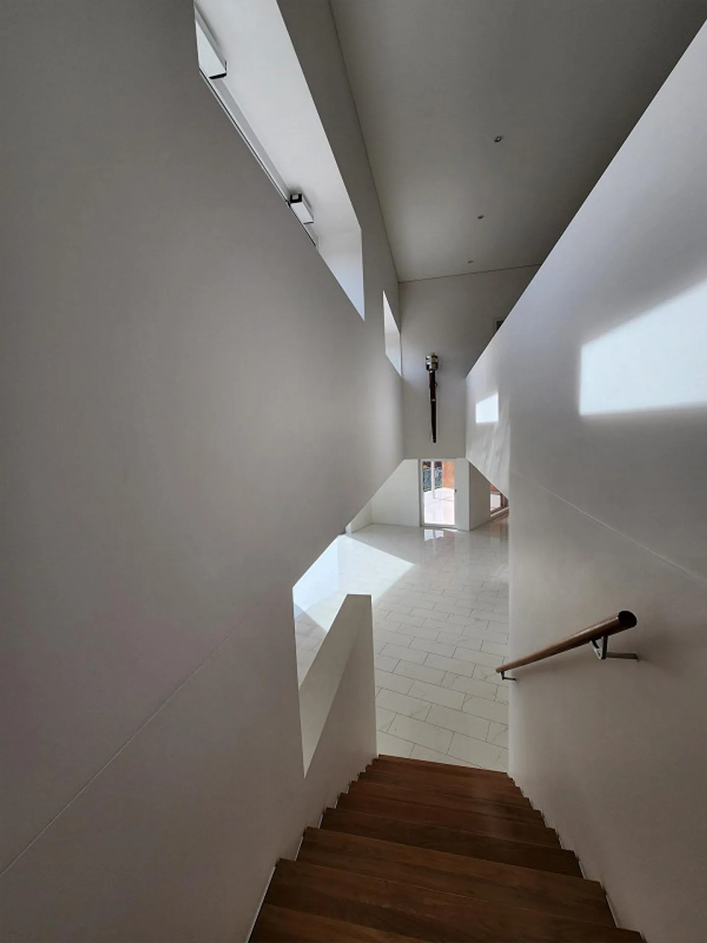 Aussergewöhnliche 3.5 Zimmer Duplex-Attika-Wohnung / 183m2 - Foto 14 von 24