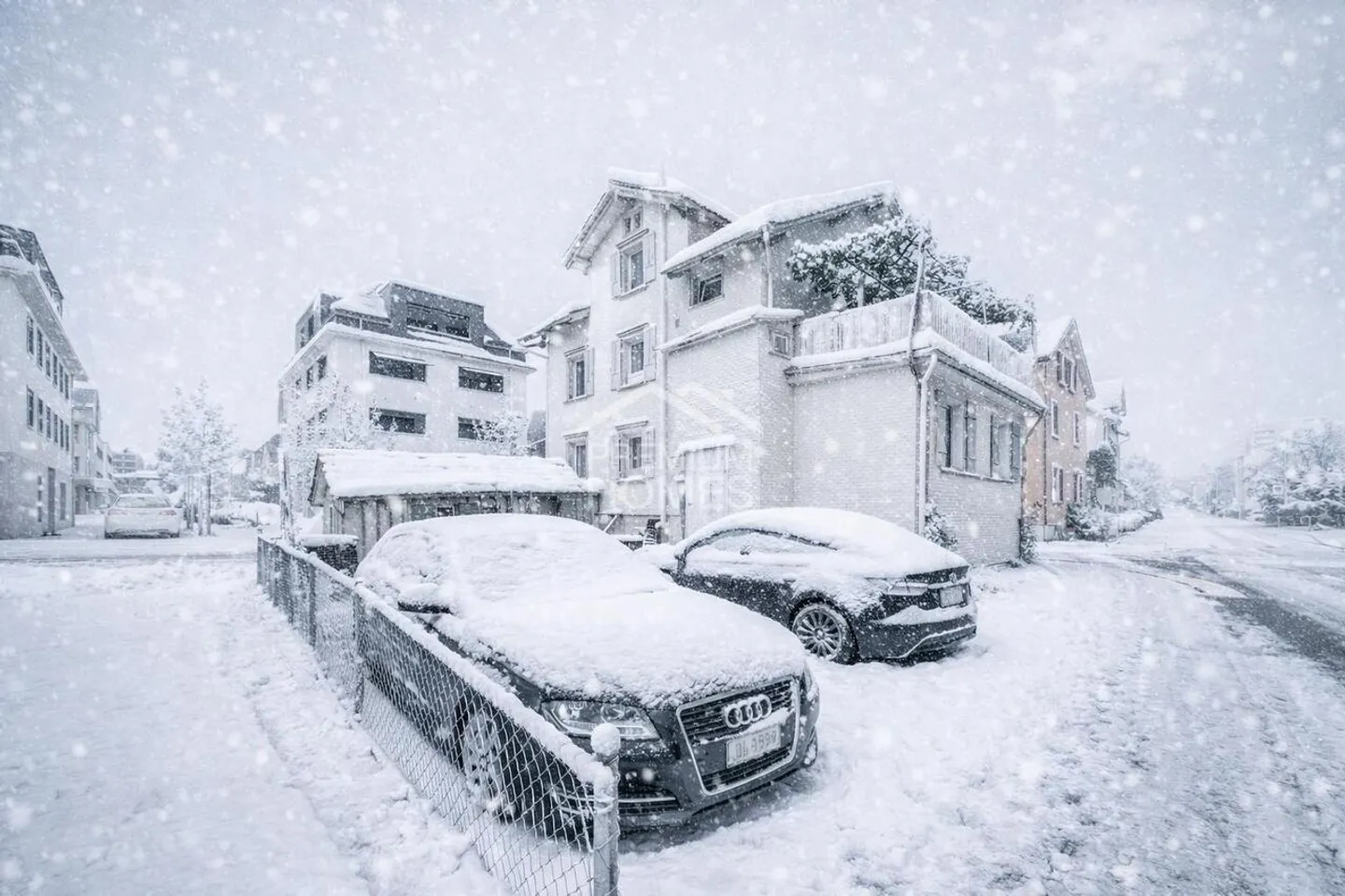 Charming Family Home with Garden - Photo 1 of 7