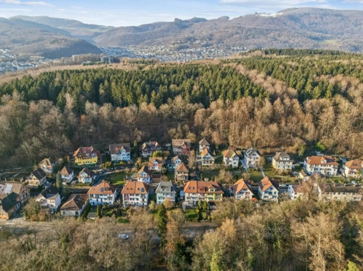 Charming semi-detached house directly at the edge of the forest - Photo 12 of 13