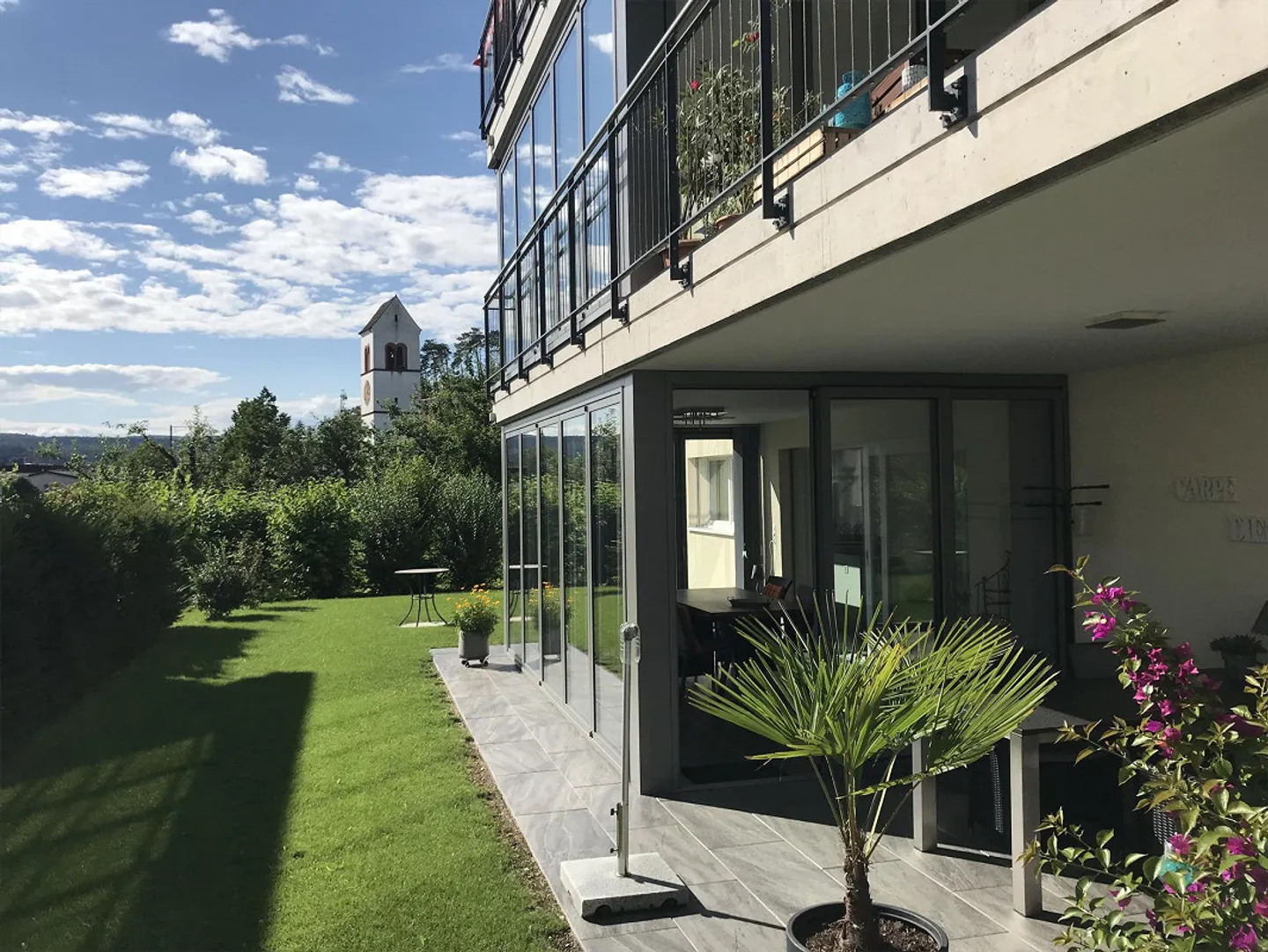 Appartamento moderno in una tranquilla casa a 3 famiglie - Foto 2 di 9