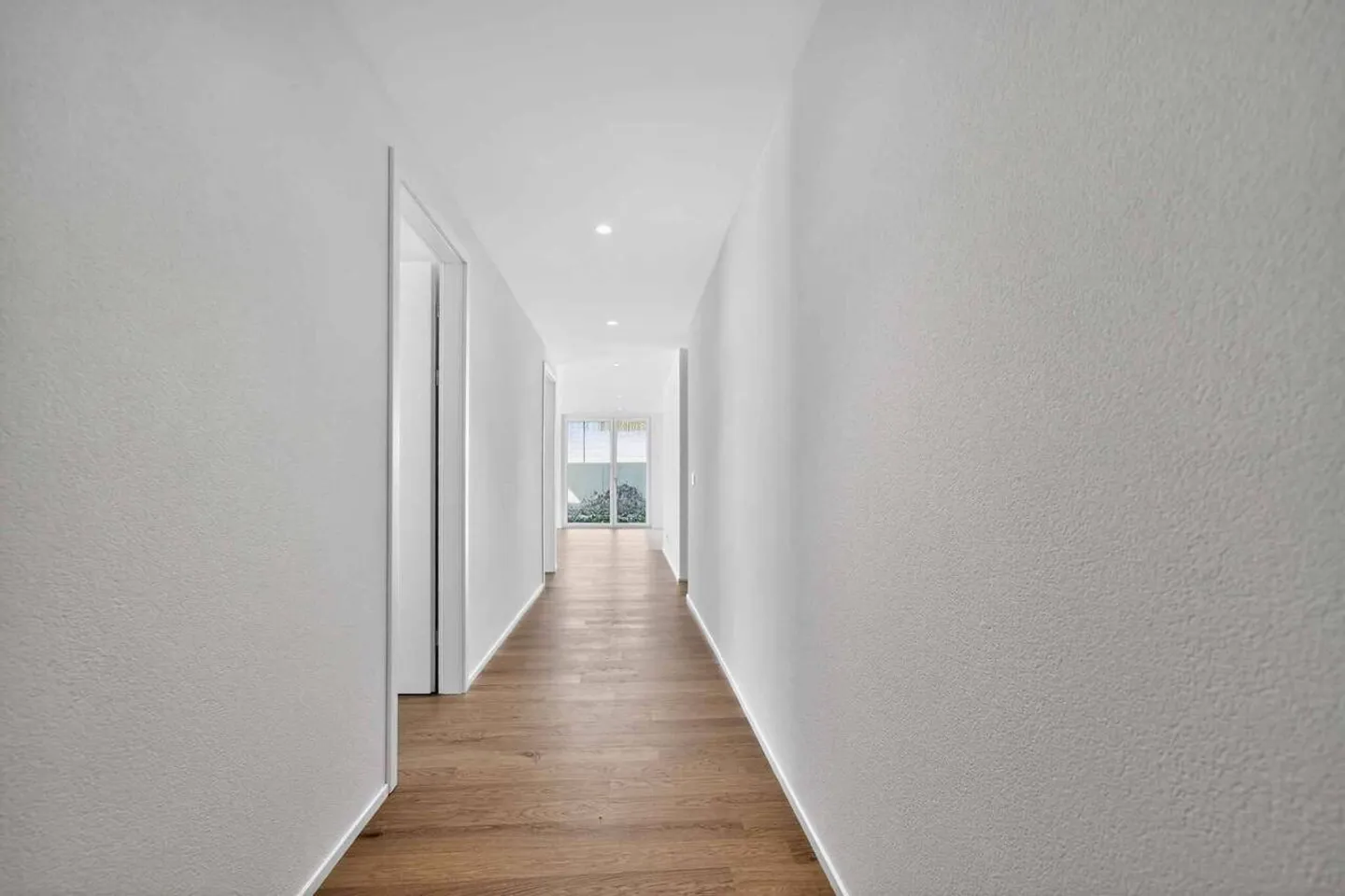 2 MAGNIFICI APPARTAMENTI NUOVI DA 3.5 STANZE - Foto 4 di 8