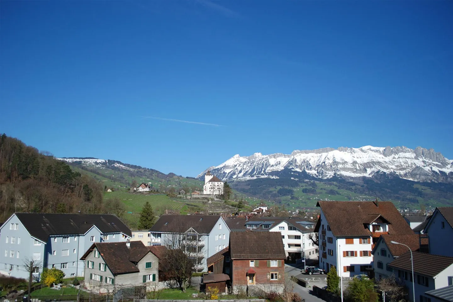 2.5 Room 90sqm Attic Apartment - Photo 1 of 10
