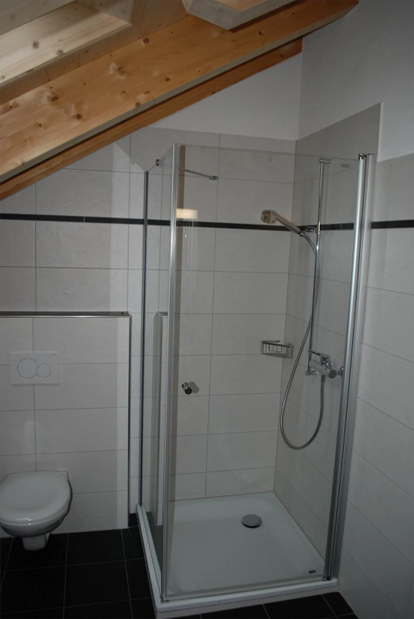 2.5 Room 90sqm Attic Apartment - Photo 10 of 10