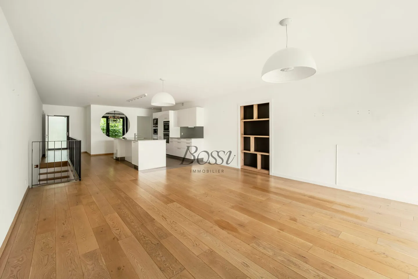 A 13 minuti dalla stazione di Coppet - Appartamento con giardino e vista lago - Foto 4 di 11