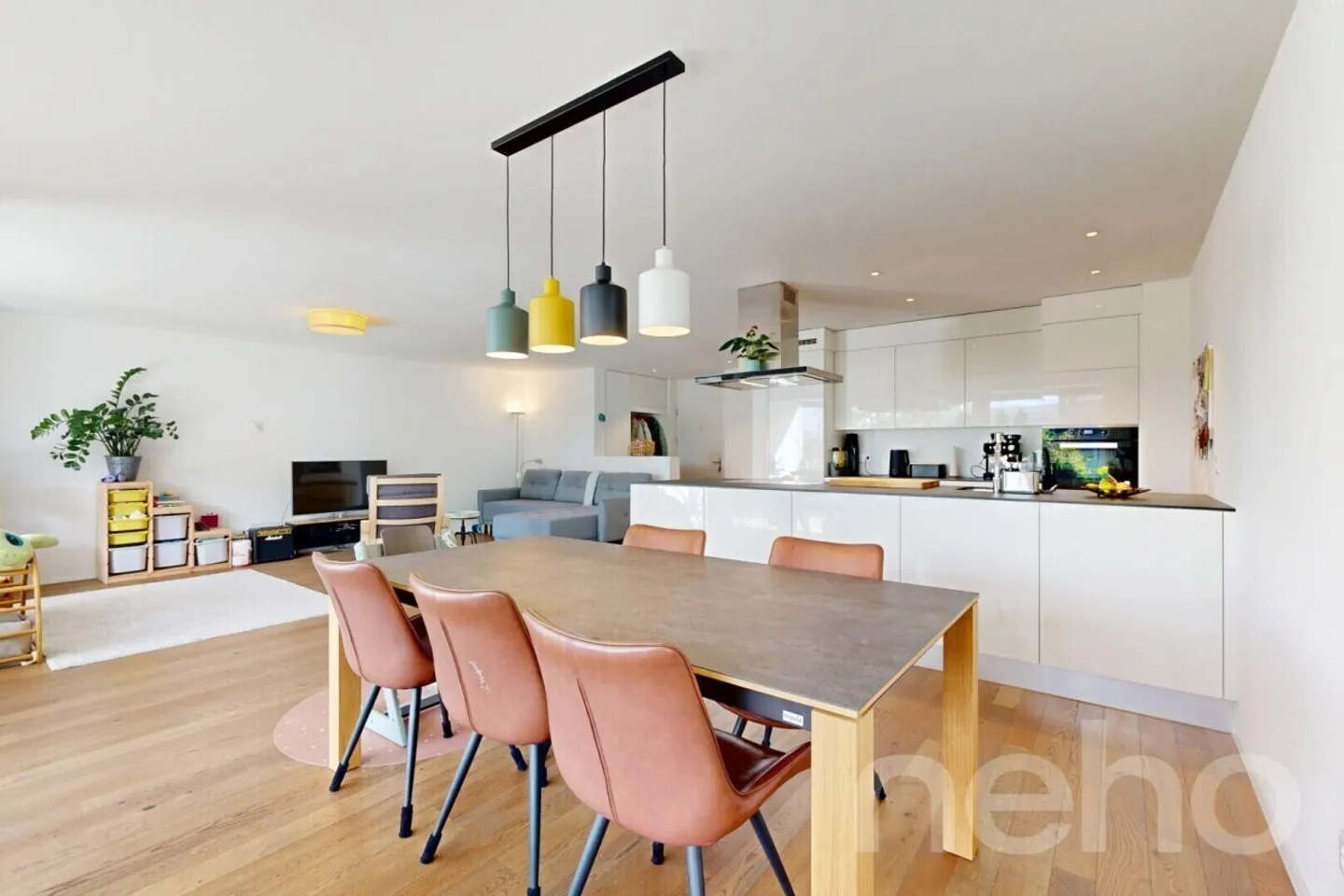 Newly built 4.5-room apartment with high-quality finish - Photo 1 of 12