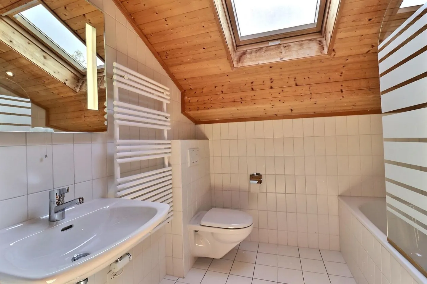 Chalet with 7 Rooms in Gryon - Photo 18 of 23