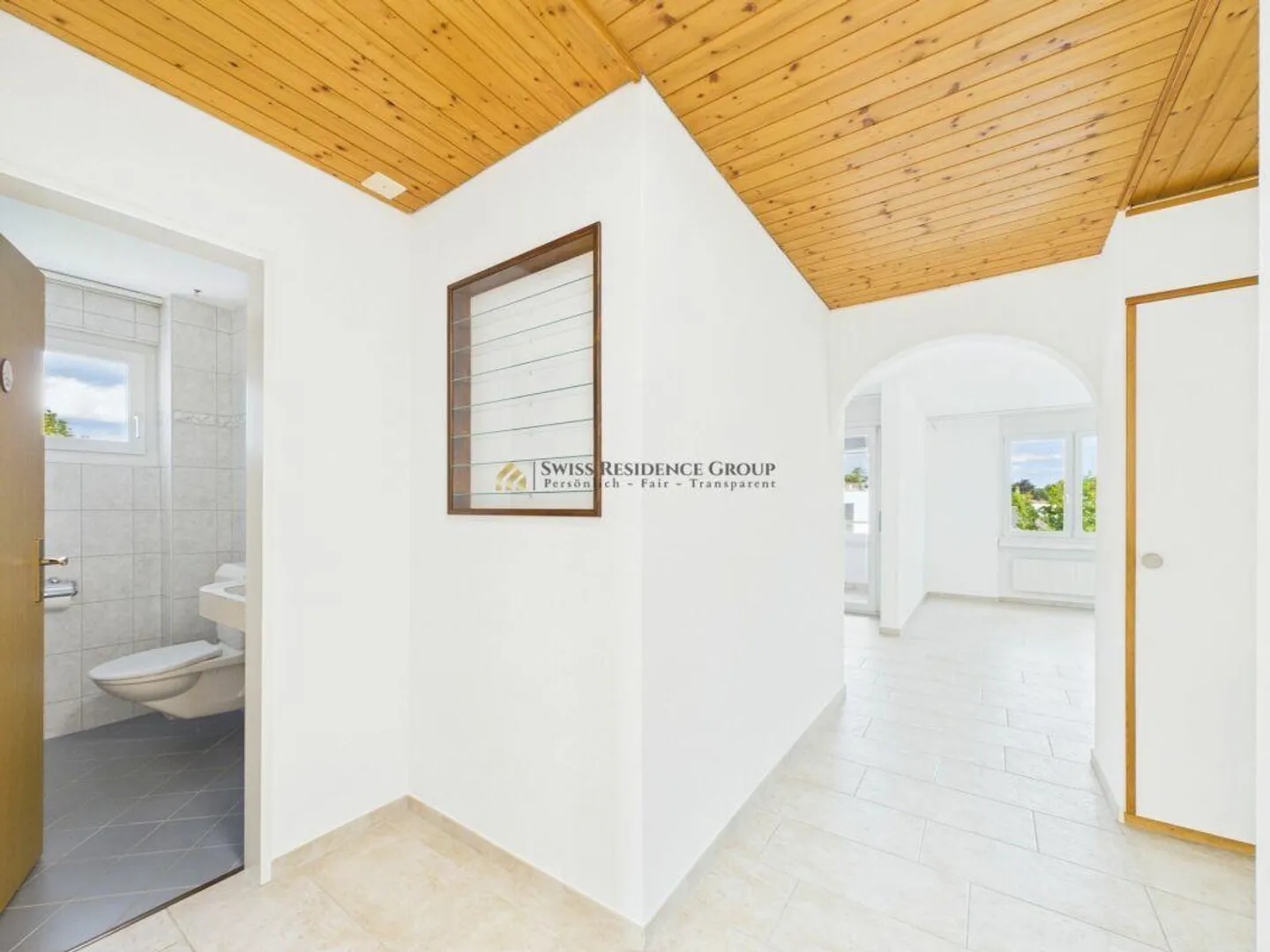 Attractive 4.5-room apartment with balcony and top connection - Photo 3 of 11