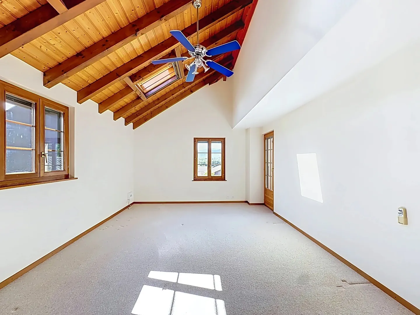 Appartement spacieux avec grenier - Photo 8 sur 11