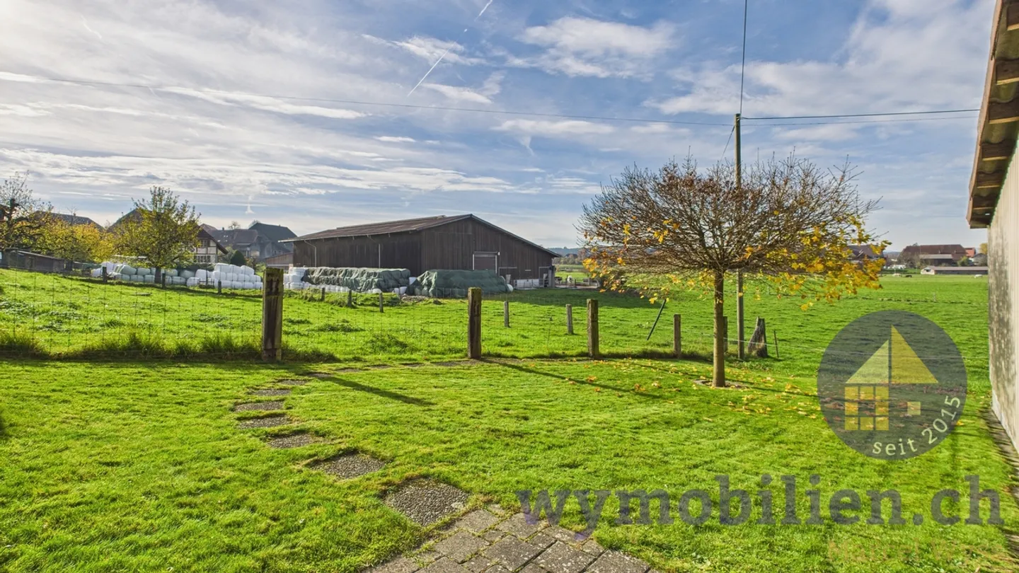 Mehrfamilienhaus mit 2 Wohnungen und Ausbaupotenzial  - Foto 12 von 12