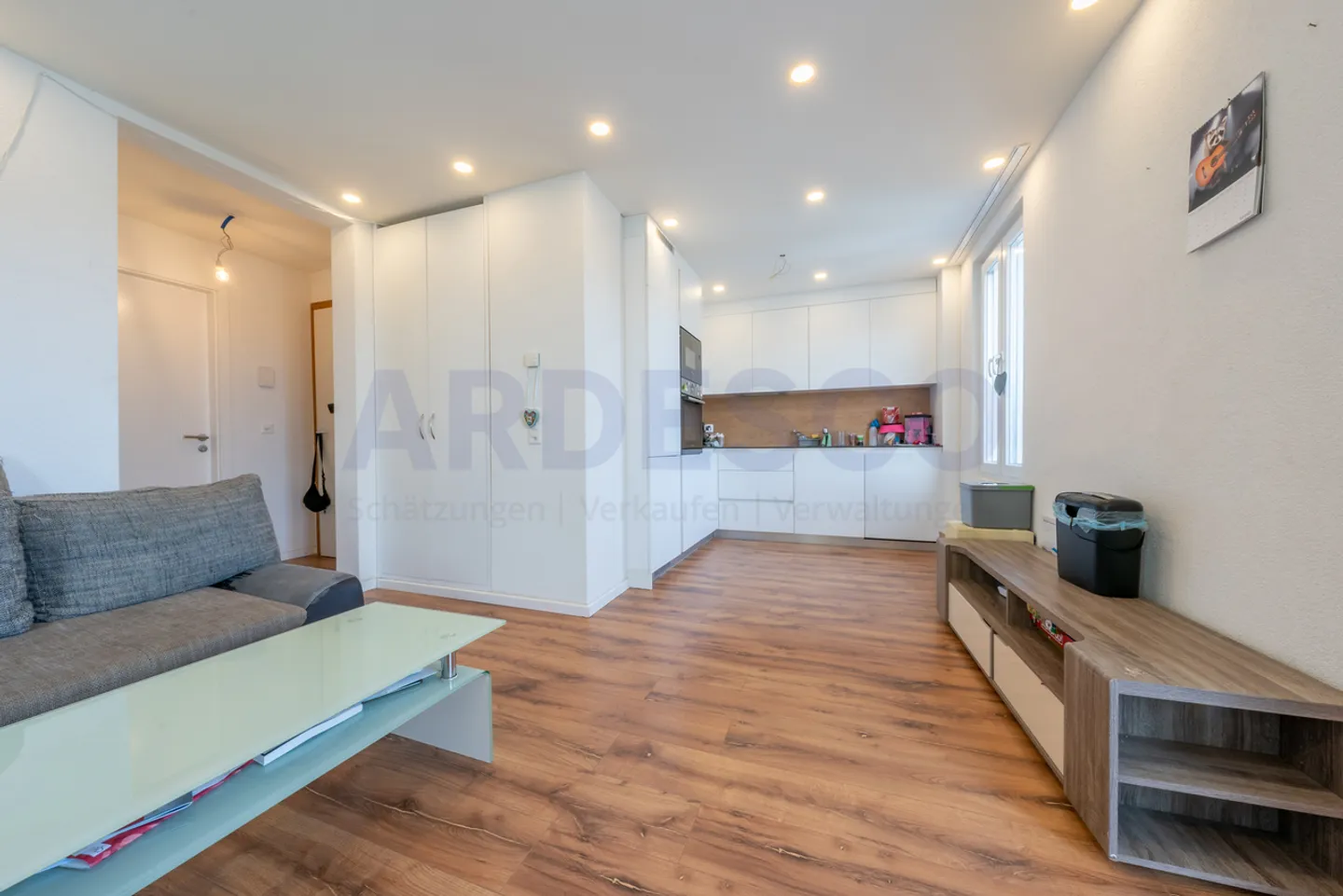 Charming 3.5-Room Apartment - Photo 1 of 7