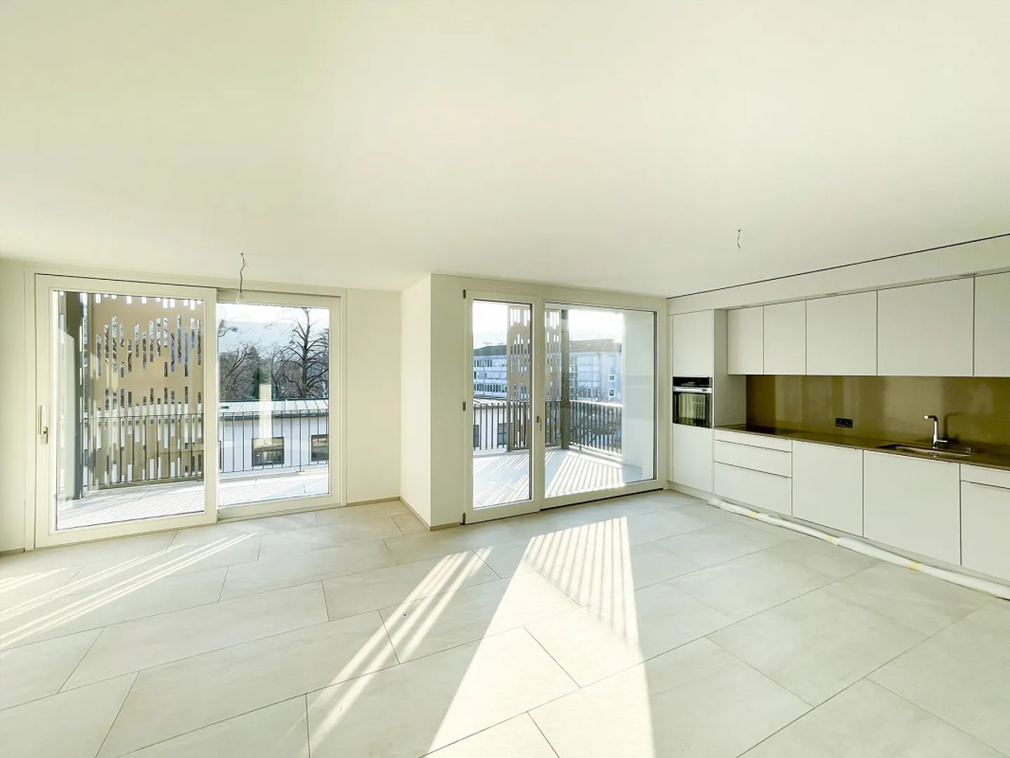 Moderne 2.5-Zimmer-Wohnung mit Balkon - Foto 1 von 7