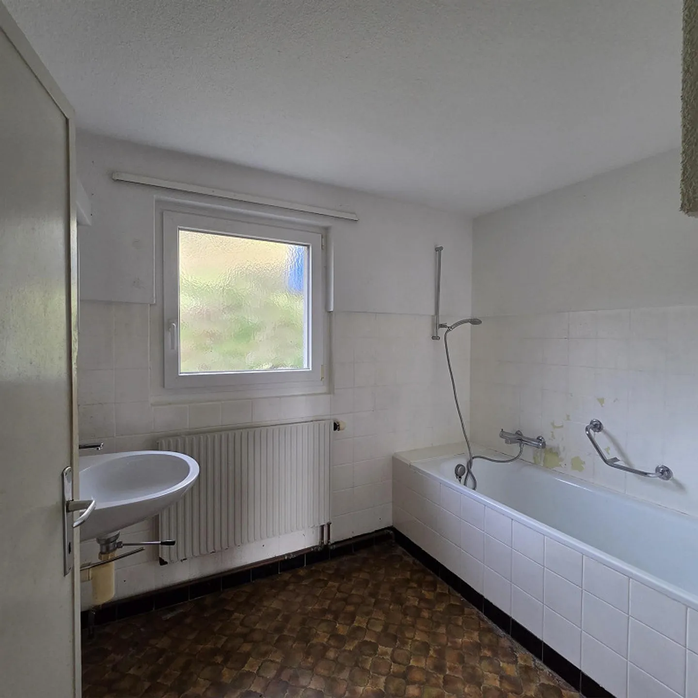 1,073m2 Attractive Building Land with Beautiful View in Bolligen - Photo 6 of 7