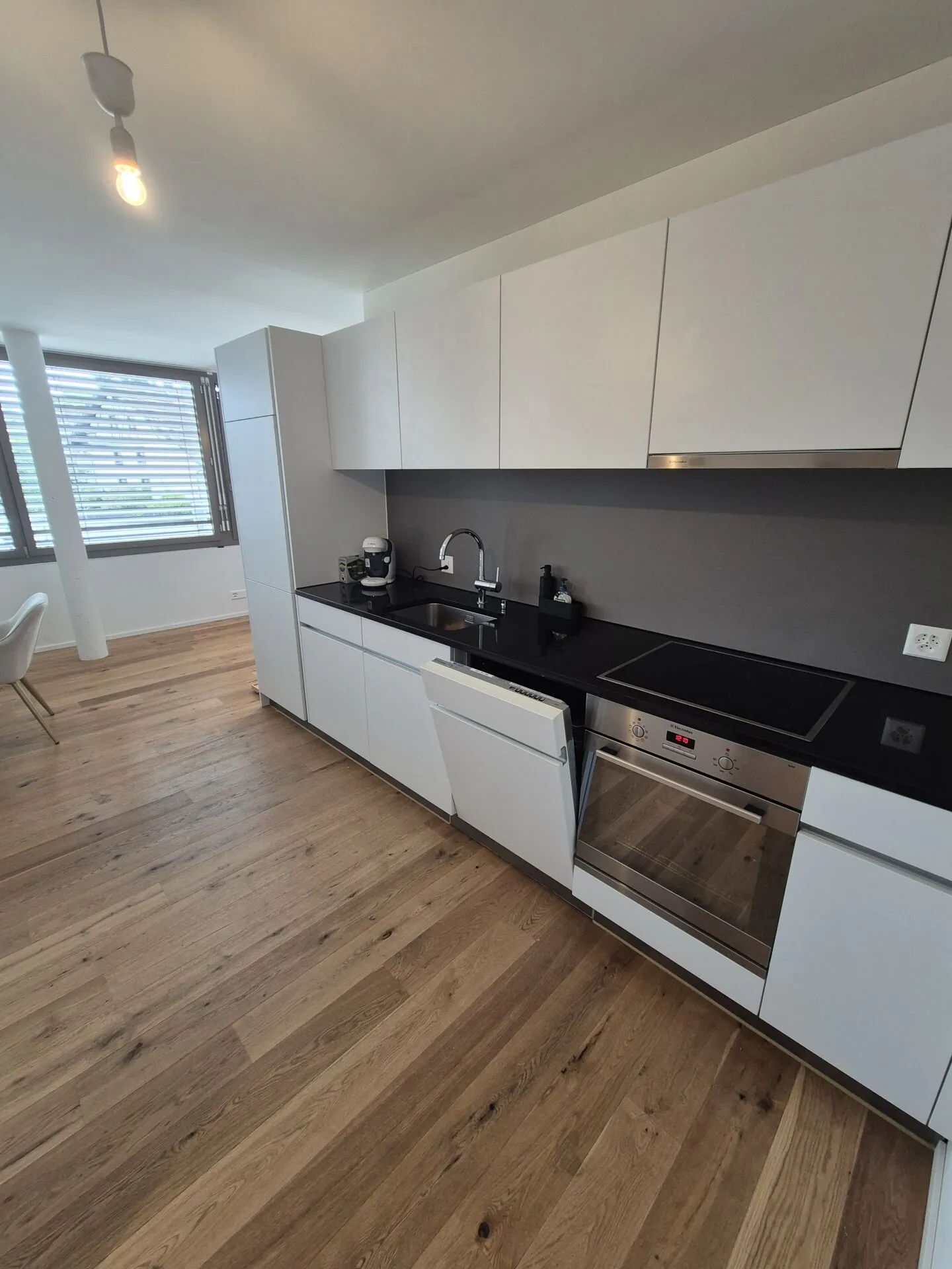 Moderne, charmante und gepflegte 2,5-Zimmerwohnung - Ihr neues Zuhause! - Foto 1 von 5
