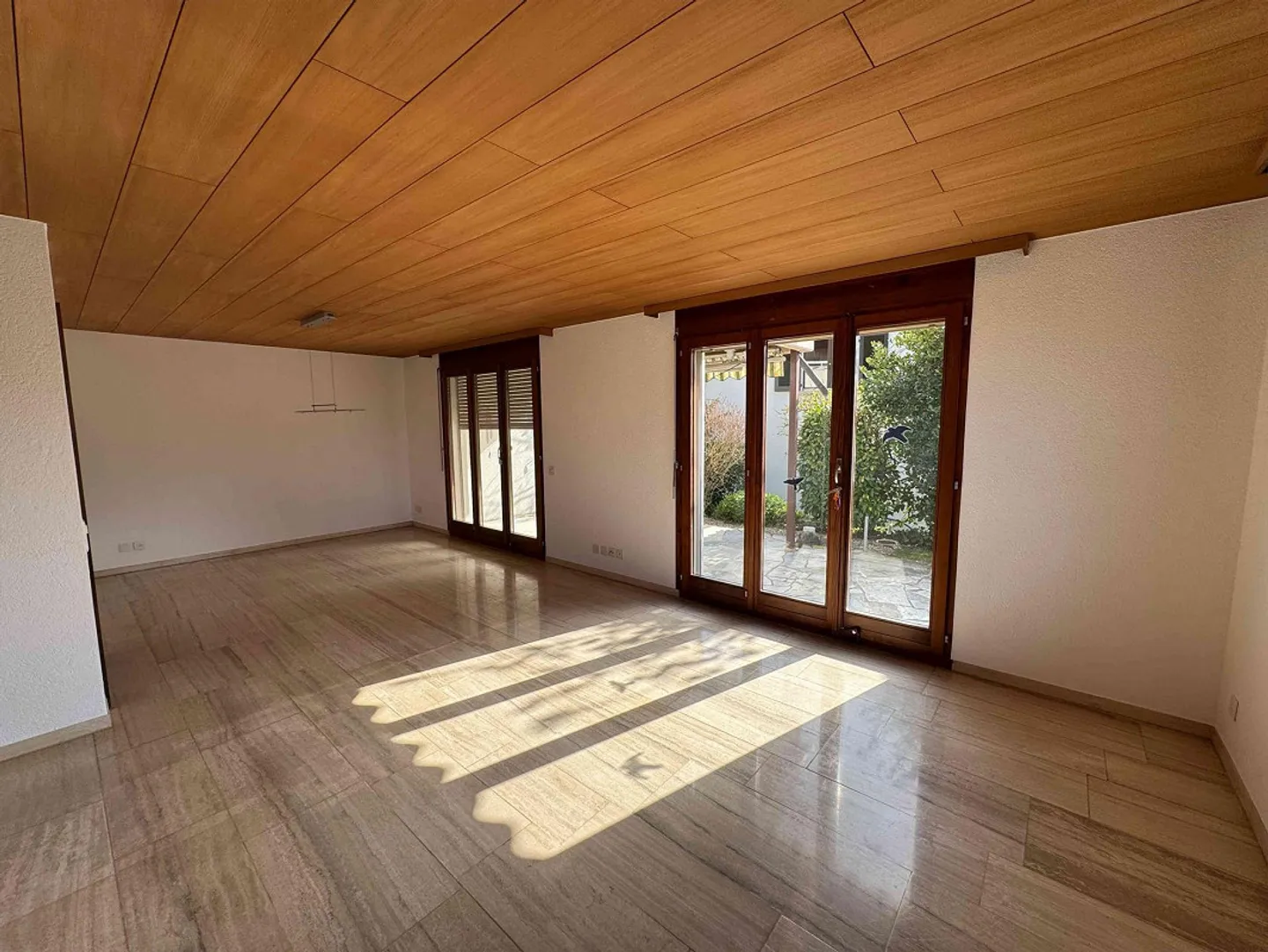 Detached Family House with Garden - Ideal for Families - Photo 8 of 23