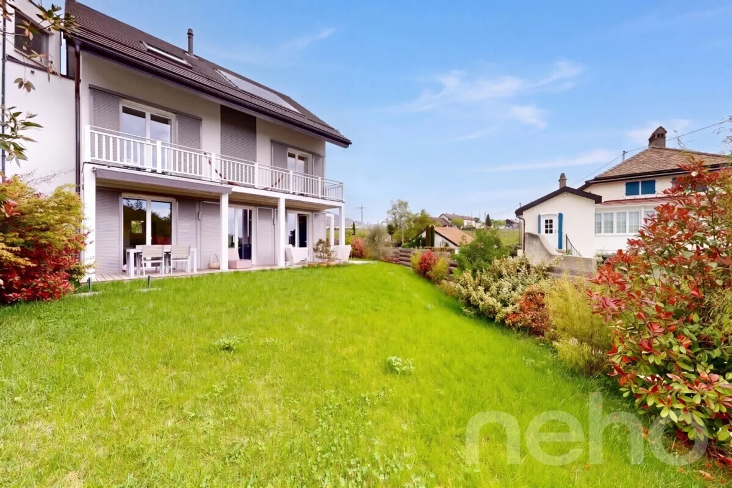 Casa a schiera luminosa con giardino in assoluto silenzio a Mont/Rolle - Foto 2 di 13