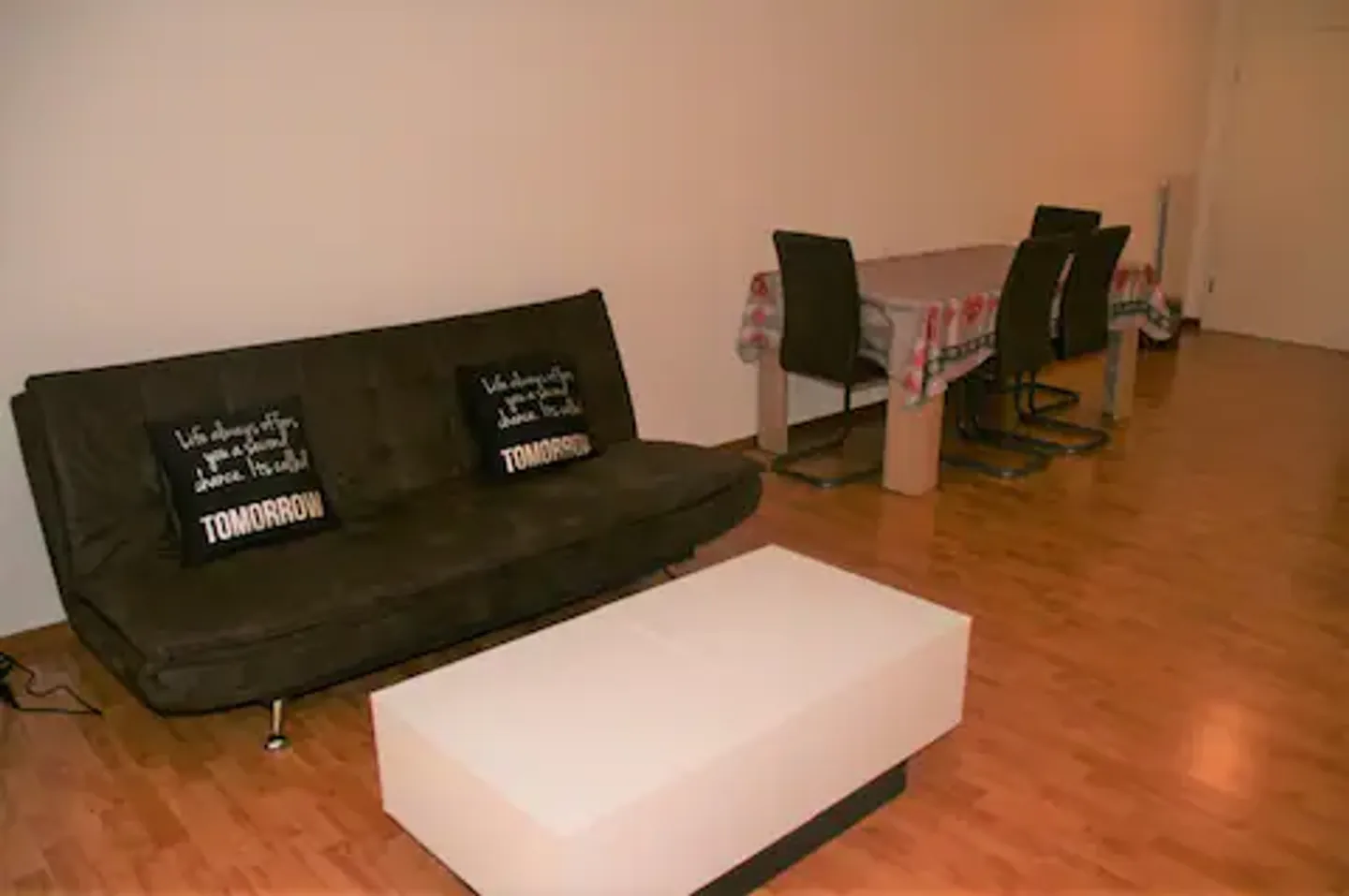 Appartamento affascinante di 2,5 stanze con terrazza a Torgon - Foto 3 di 9