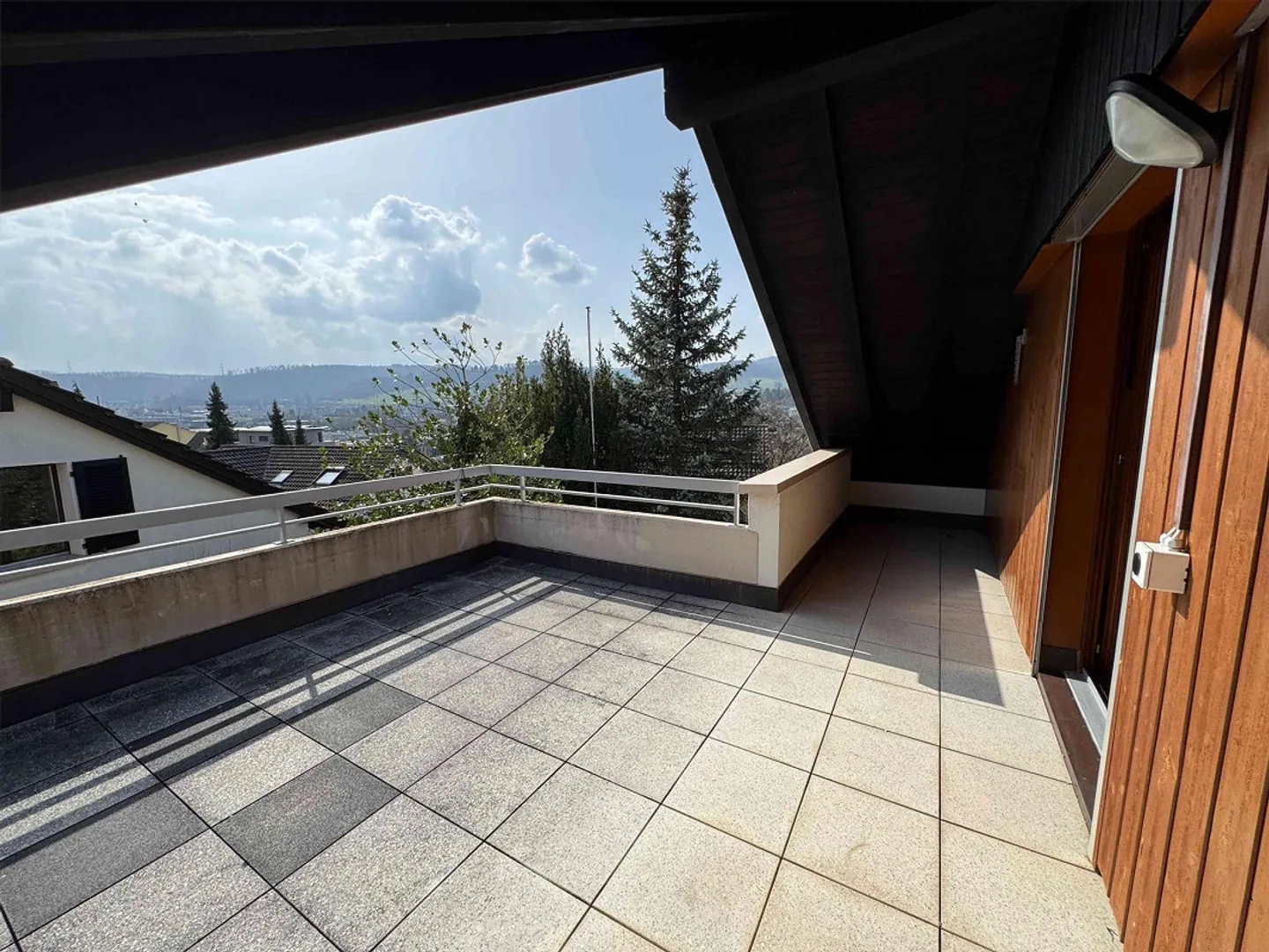 Detached Family House with Garden - Ideal for Families - Photo 12 of 23