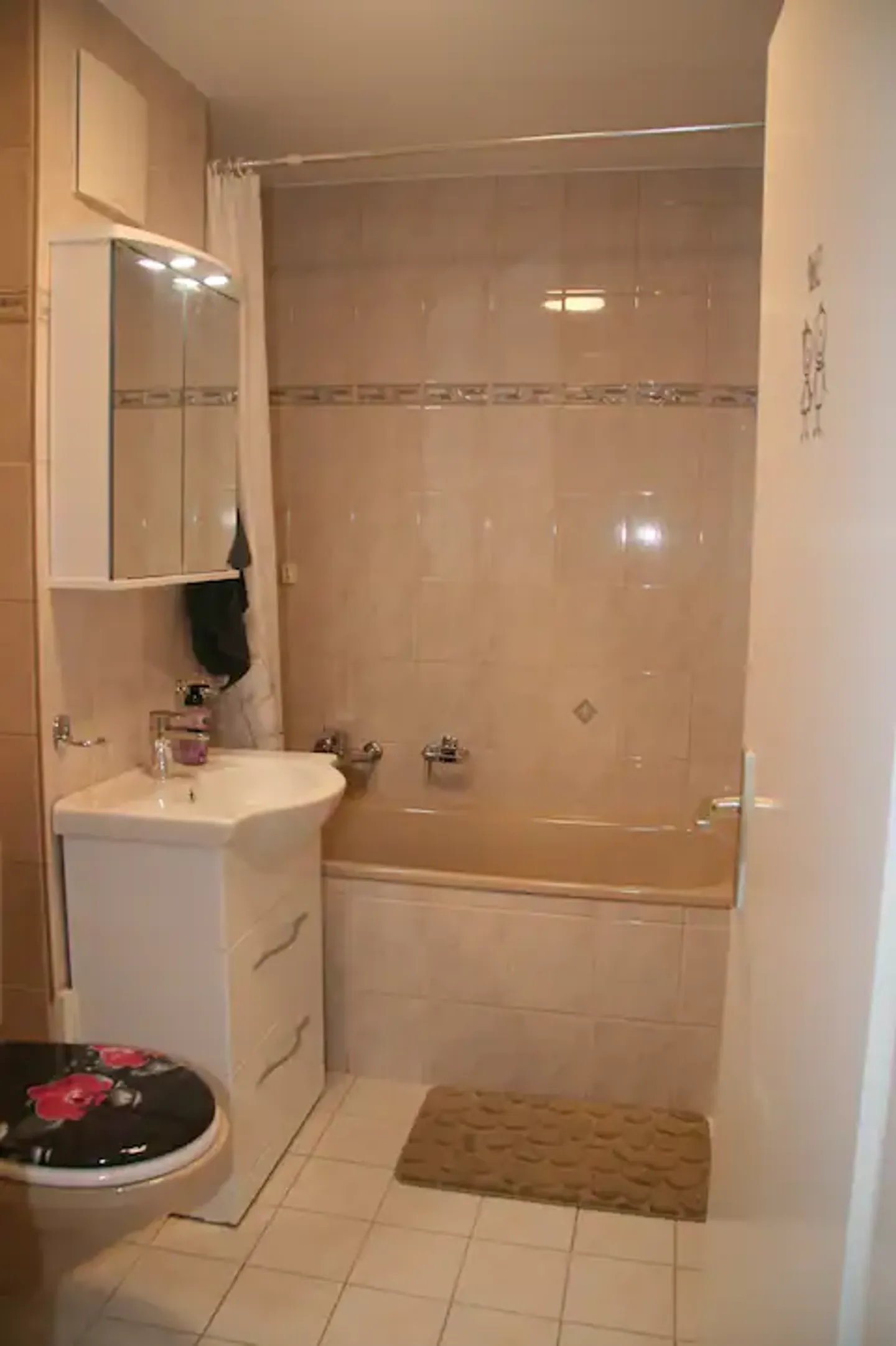 Appartamento affascinante di 2,5 stanze con terrazza a Torgon - Foto 6 di 9