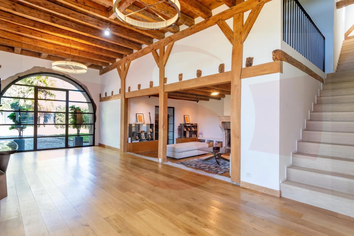 14-Room House - Photo 2 of 11