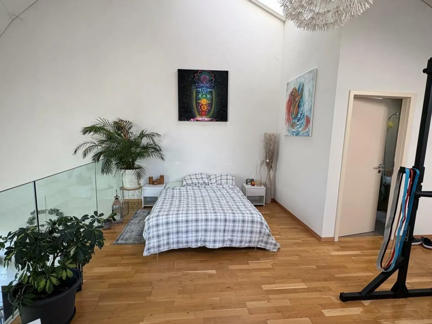 Magnifico attico di 2,5 locali con vista lago - Foto 3 di 4