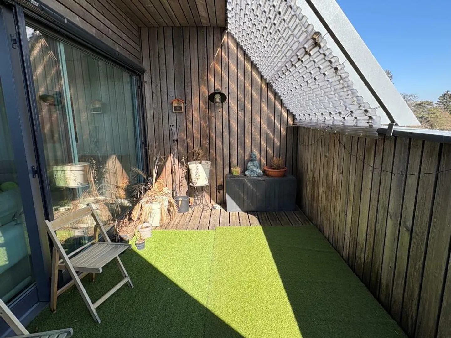 Magnifico attico di 2,5 locali con vista lago - Foto 4 di 4