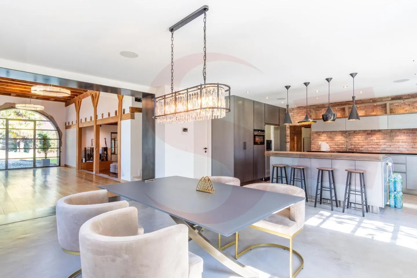 14-Room House - Photo 5 of 11