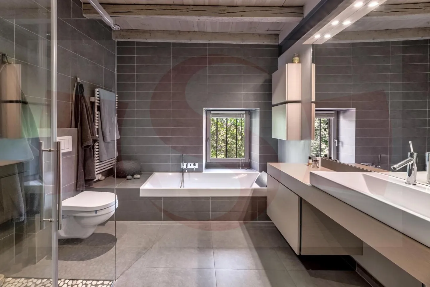 14-Room House - Photo 8 of 11