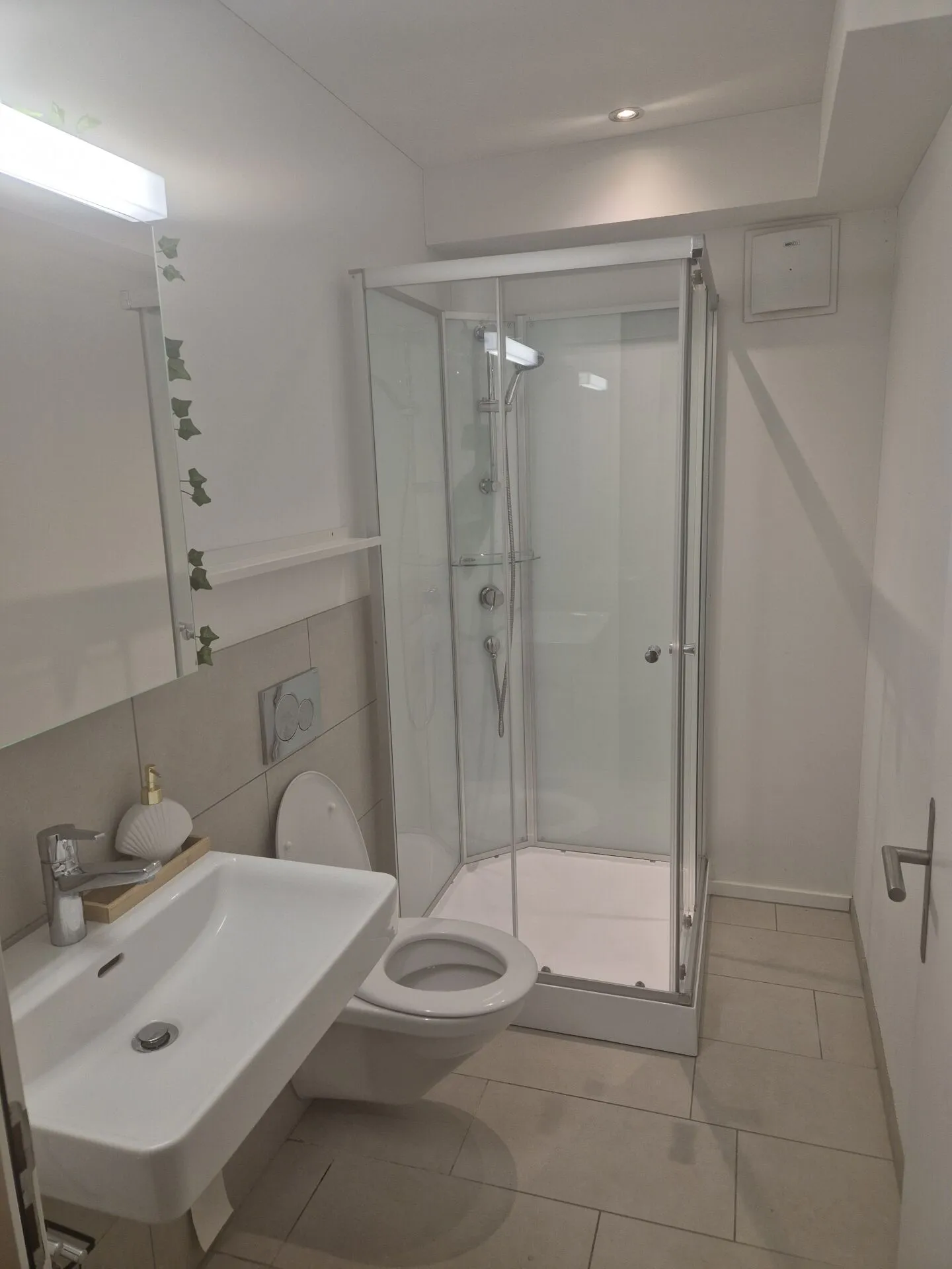 Moderne, charmante und gepflegte 2,5-Zimmerwohnung - Ihr neues Zuhause! - Foto 5 von 5