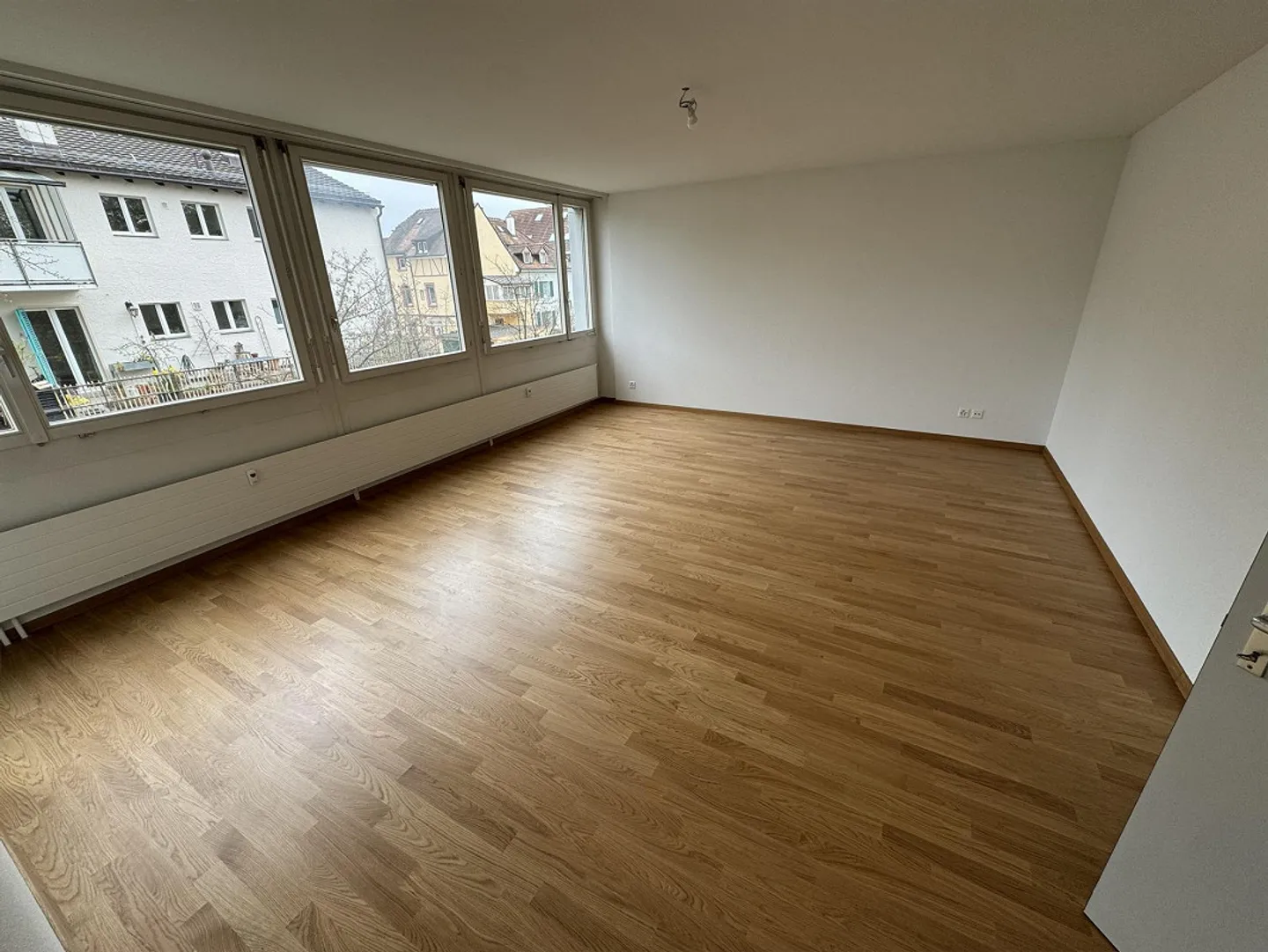 Recently renovated, bright 5-room apartment at Lindenplatz in Allschwil - Photo 11 of 24