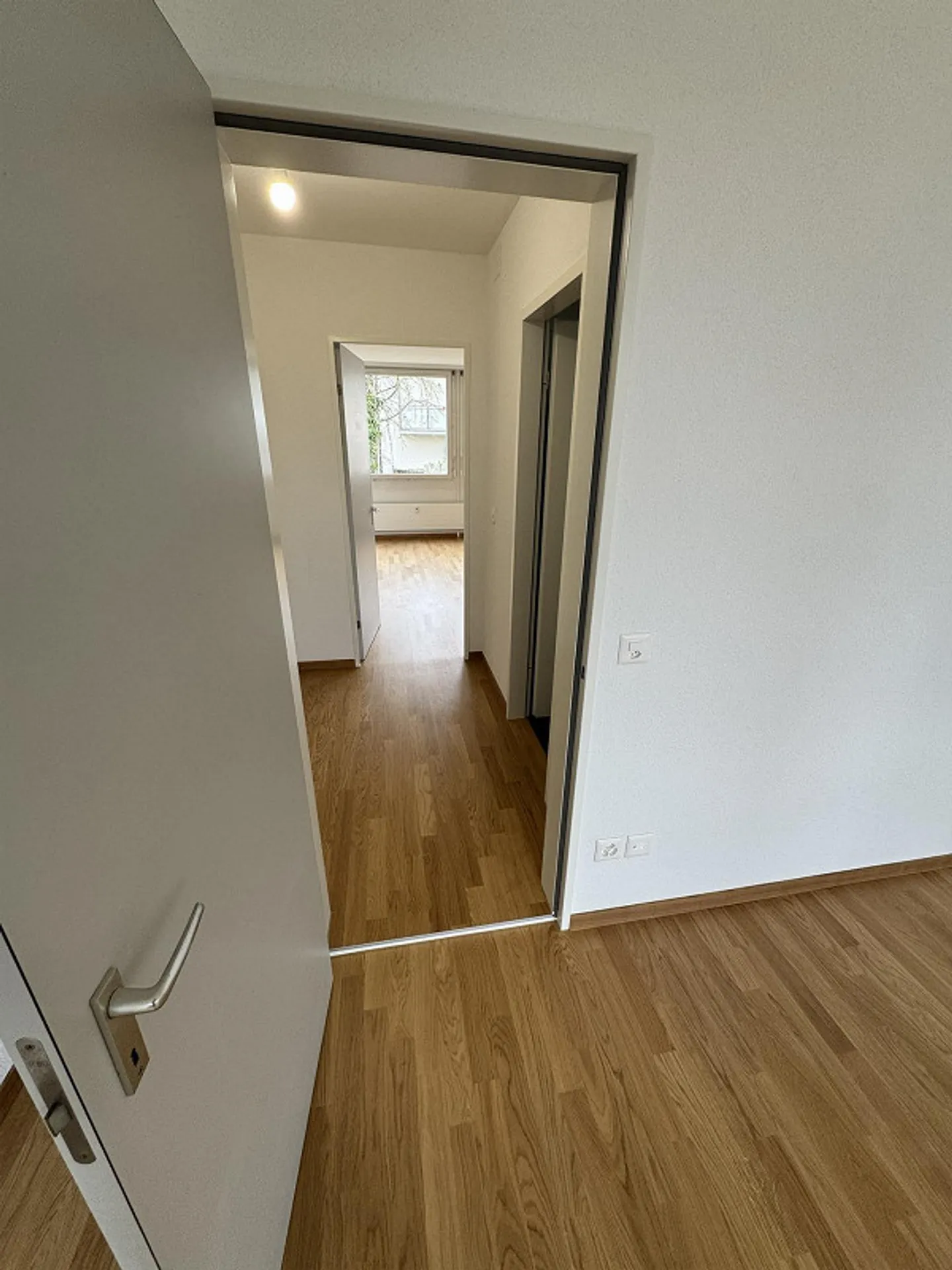 Recently renovated, bright 5-room apartment at Lindenplatz in Allschwil - Photo 16 of 24