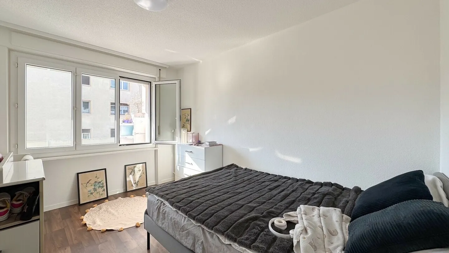 Appartement lumineux de 3.5P avec balcon situé au bord de la Trême - Photo 11 sur 11