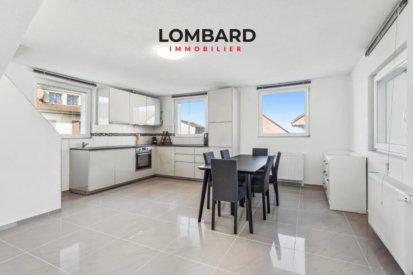 Beautiful single-family house with 7 rooms in Aumont - Photo 3 of 8