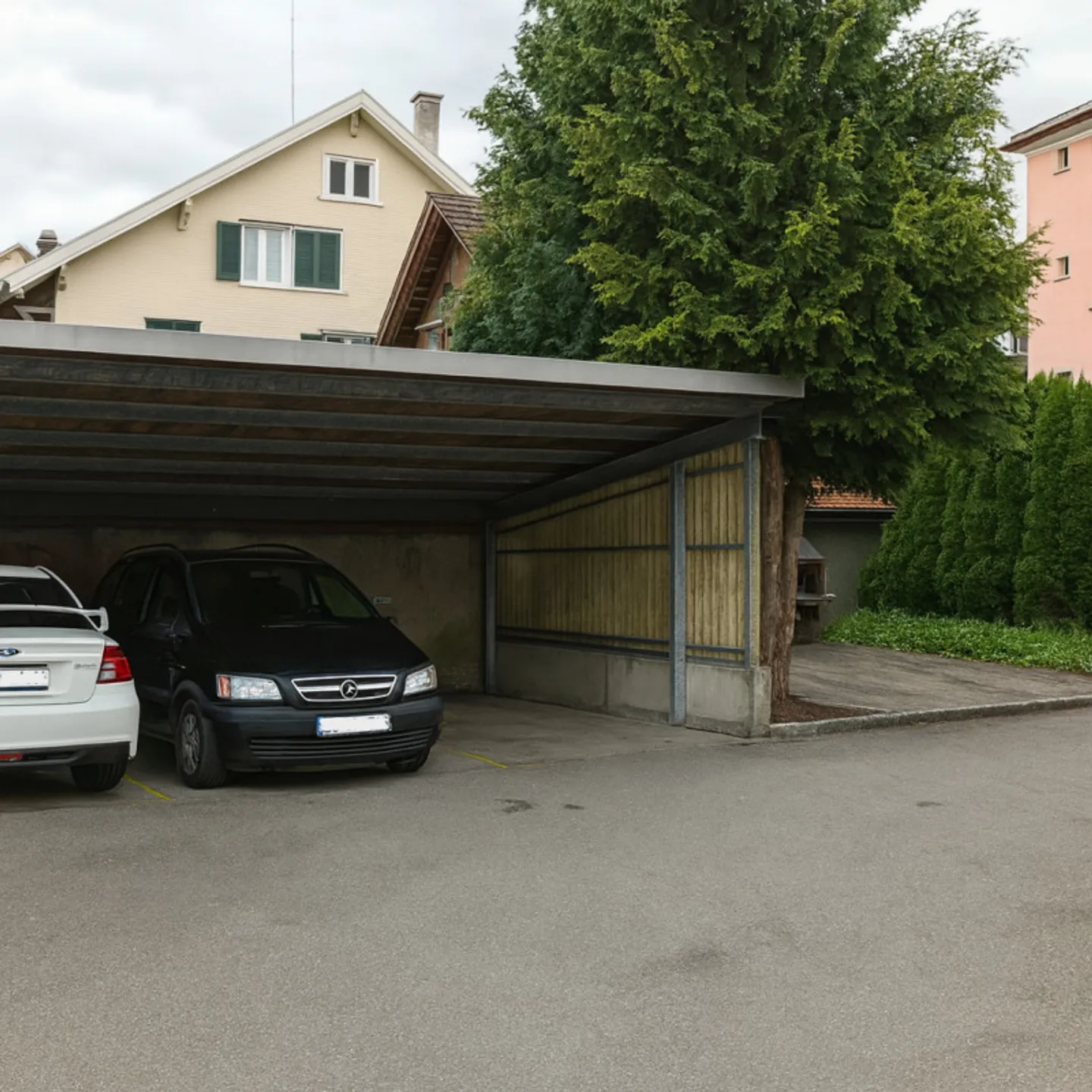 Sicherer Carport in St. Gallen - Foto 1 von 3